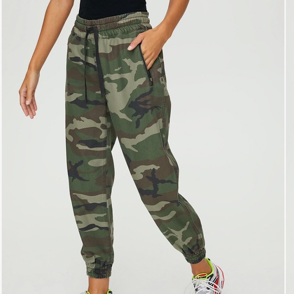 Camo Alix Pant - Picture 1 of 5